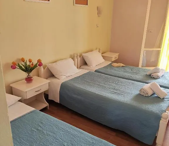 Firefly Christos 13 * Moraḯtika